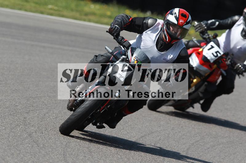 /Archiv-2022/06 15.04.2022 Speer Racing ADR/Instruktorengruppe/7-1